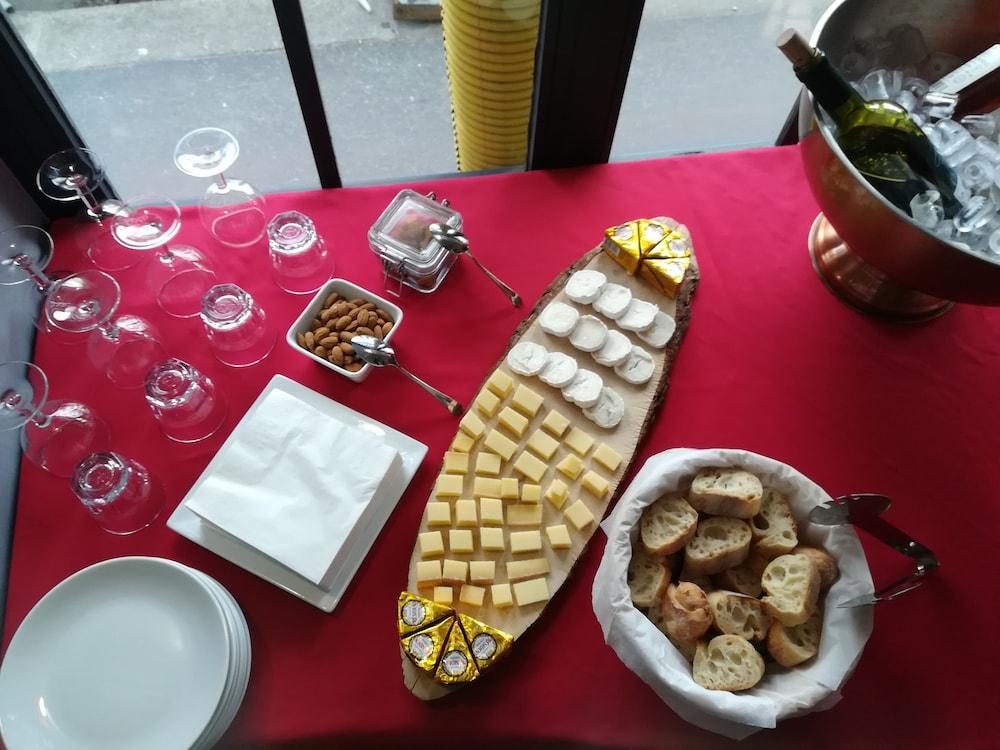 埃菲尔加里巴蒂别墅酒店 巴黎 外观 照片